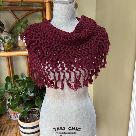 Bundle of 3 American Eagle Crochet Scarves - Picture 2 of 12